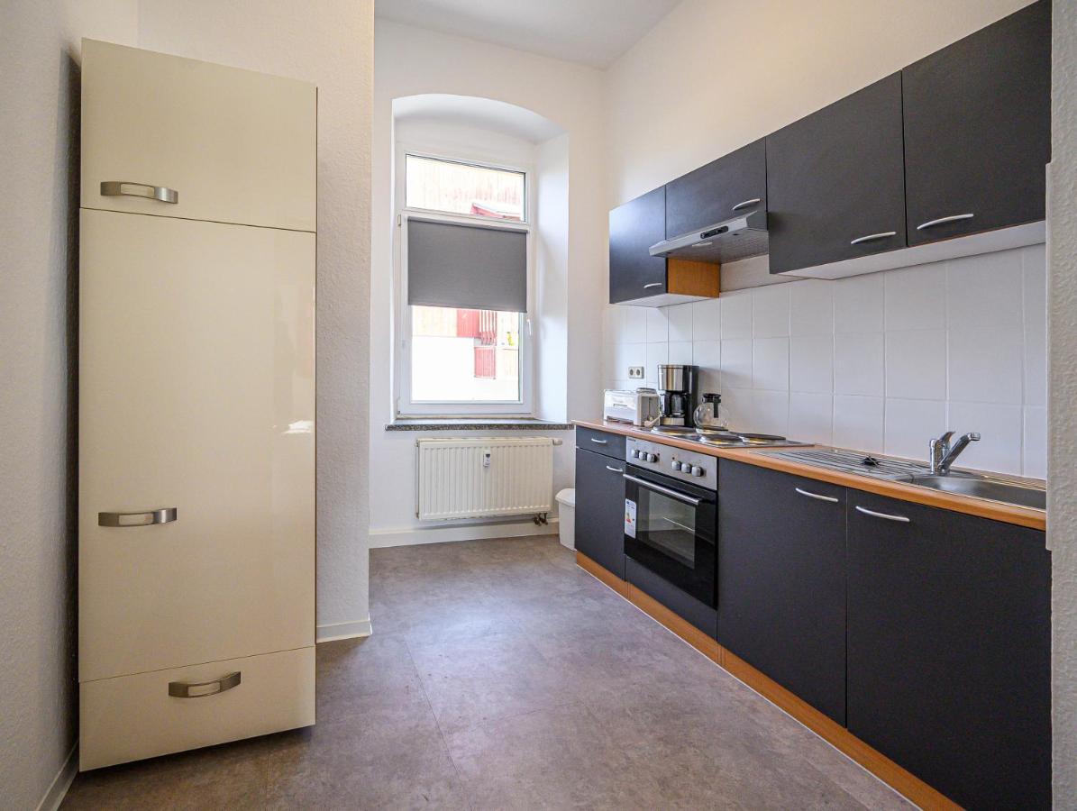 Kleine, Ruhig Gelegene Ferienwohnung In Плауен Екстериор снимка